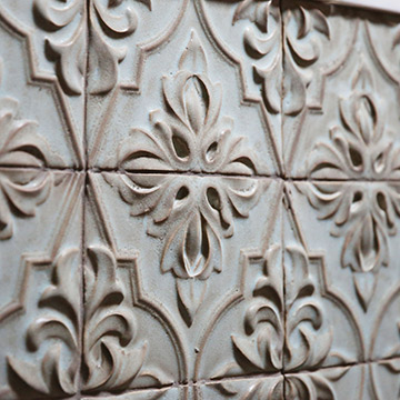 Tile floral motif tile patterns on a wall